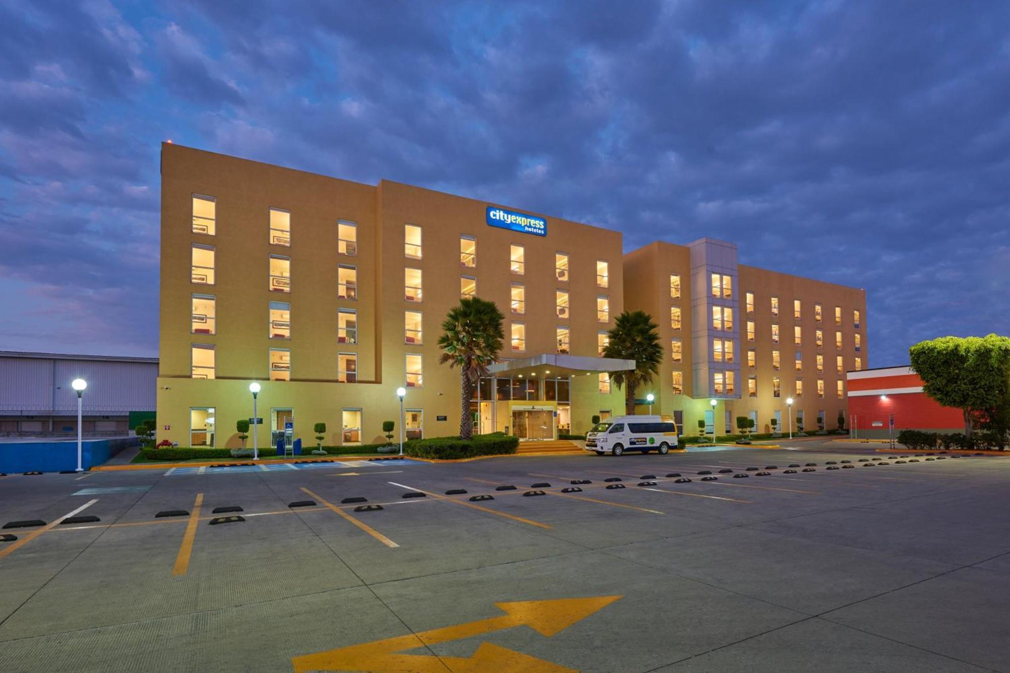 City Express By Marriott Ciudad De Mexico Plaza Central エクステリア 写真